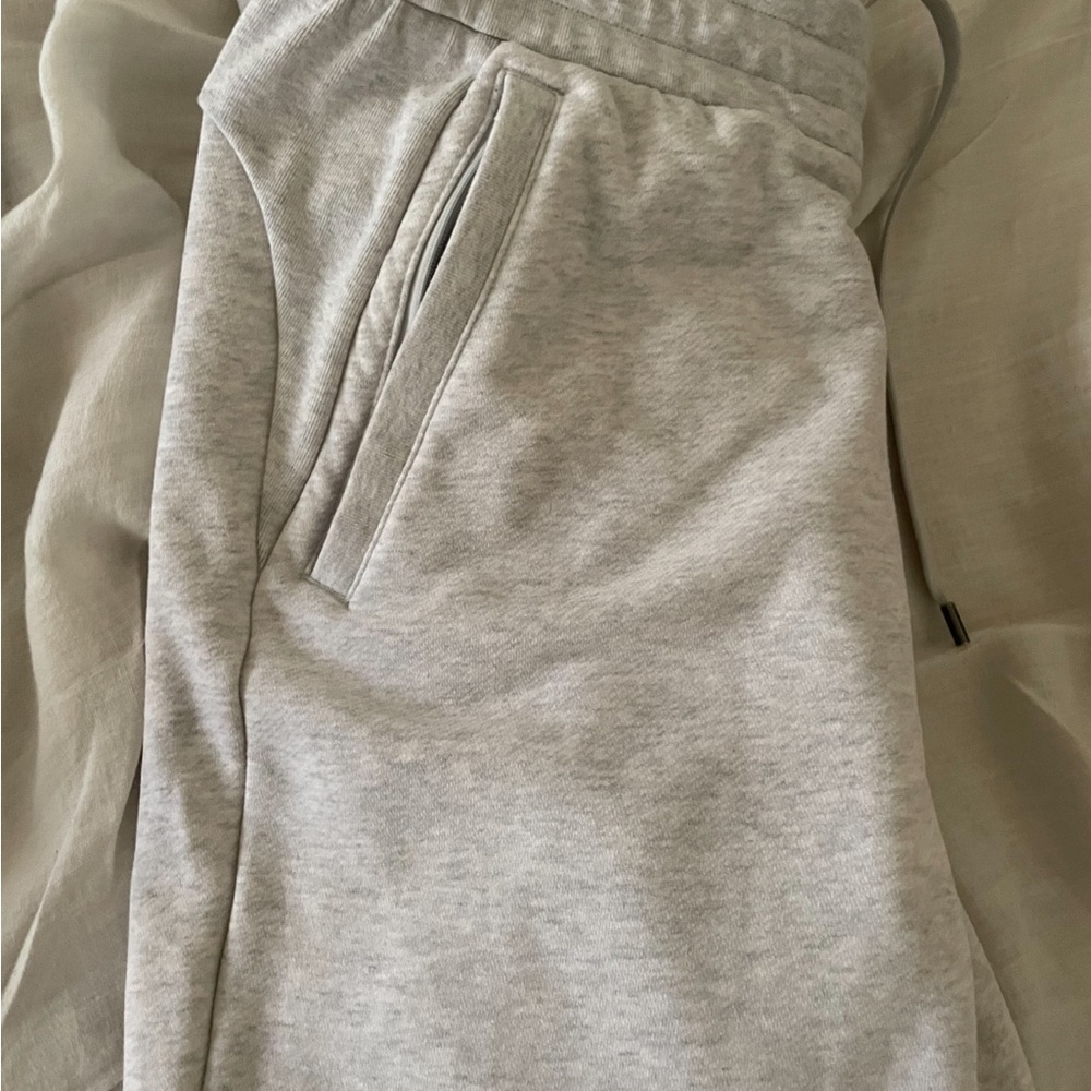 Lululemon Men’s Joggers
